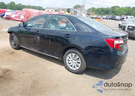 2012 Toyota Camry Le z USA, uszkodzony, nr VIN 4T1BF1FK3CU056772
